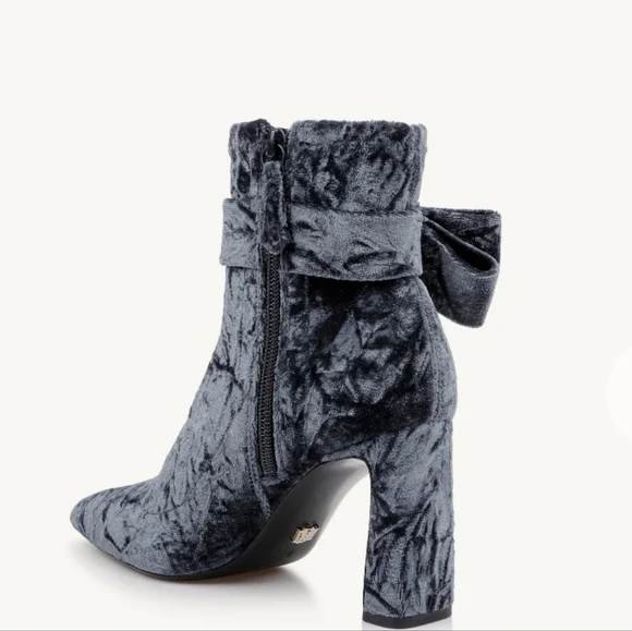 New In Box Badgley Mischka Adrian Ankle Boots Size 9.5 - Picture 3 of 13